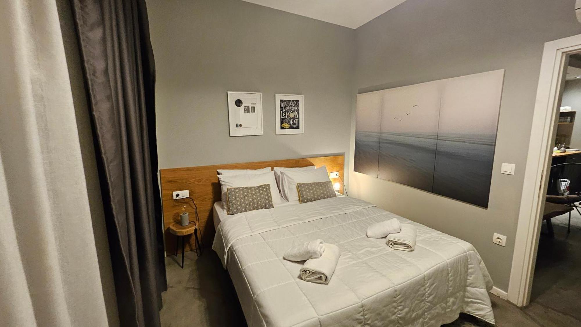 A Place 4 U Under Acropolis Apartment เอเธนส์ ภายนอก รูปภาพ